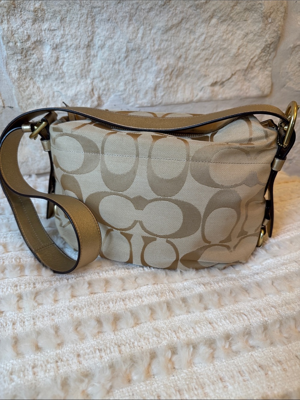 Coach Khaki/Chalk Signature Canvas Shoulder Bag - Like New, Vibrant - Picture 2 of 12
